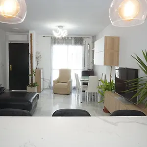 Gran Casa Ideal Familias Сasa de vacaciones Atarfe